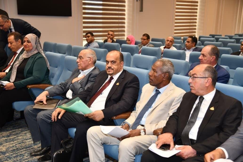 لجنة الإدارة المحلية بمجلس الن...
