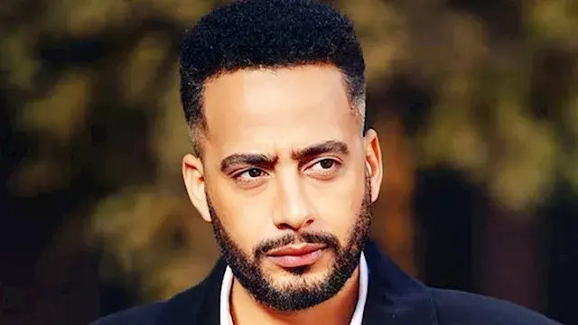 "فنان كبير وإنسان مثقف".. عصام...