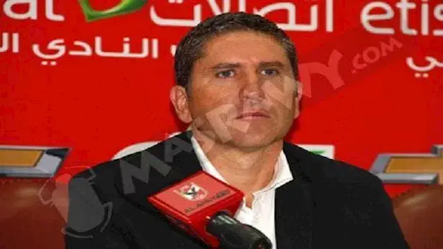خوان جاريدو يظهر في الأهلي من...