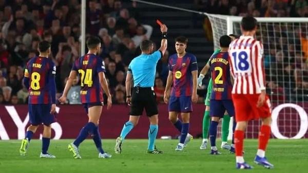 حقيقة موقف بايرن ميونخ من ضم نجم برشلونة