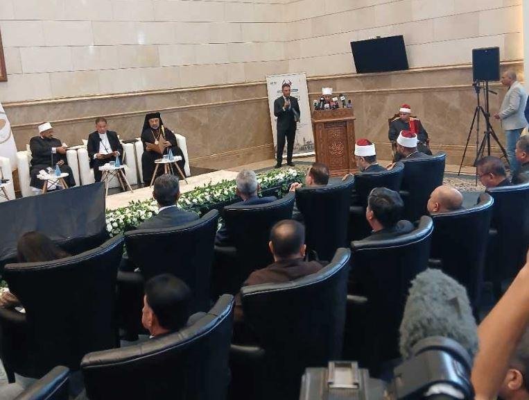 وزير الأوقاف: التجربة المصرية...