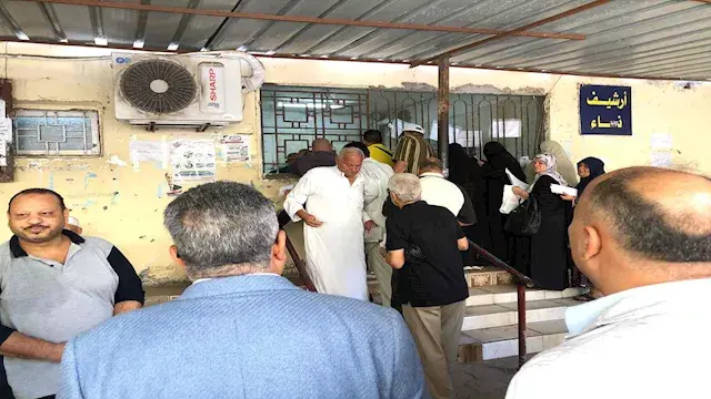 بالصور- جولة مفاجئة لمحافظ الد...