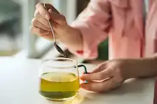 هل يؤثر الشاي الأخضر على صحة ا...