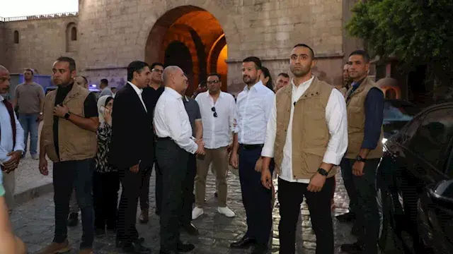 رئيس الجبل الأسود يُجري جولة ف...