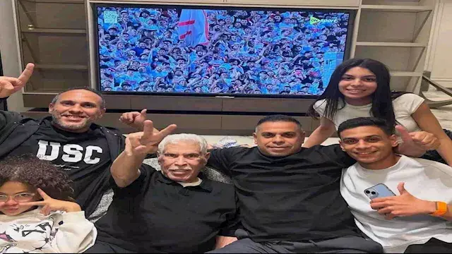 احتفال حسن شحاتة وأحفاده بفوز...
