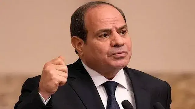 السيسي يتابع منظومة الكارت الم...