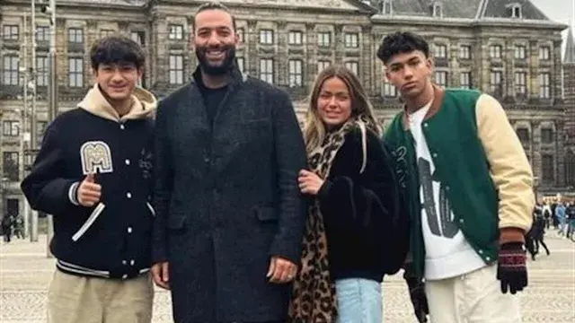 من أب لـ أب .. رسالة المحامي خالد علي إلي ميدو في محنة "نجله"