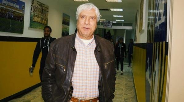 موقف مدير الكرة بالزمالك من ال...