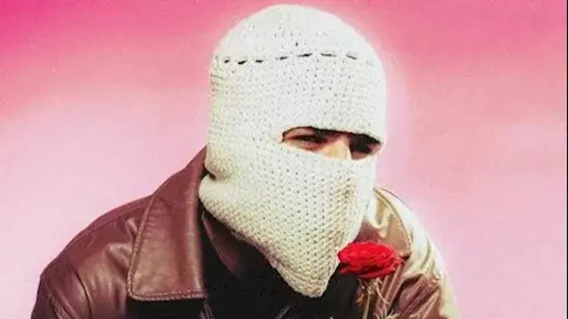 بعد اتهامات بسرقة اللحن.. حذف...