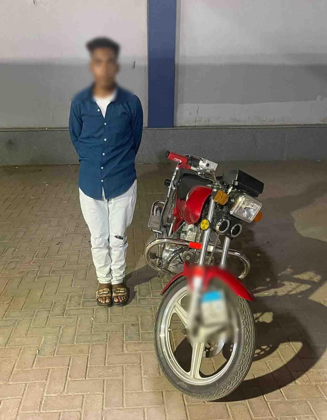 القبض على عامل تحرش بفتاة حال...