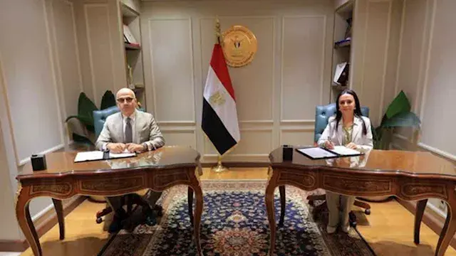 التضامن وعين شمس تطلقان دبلومً...