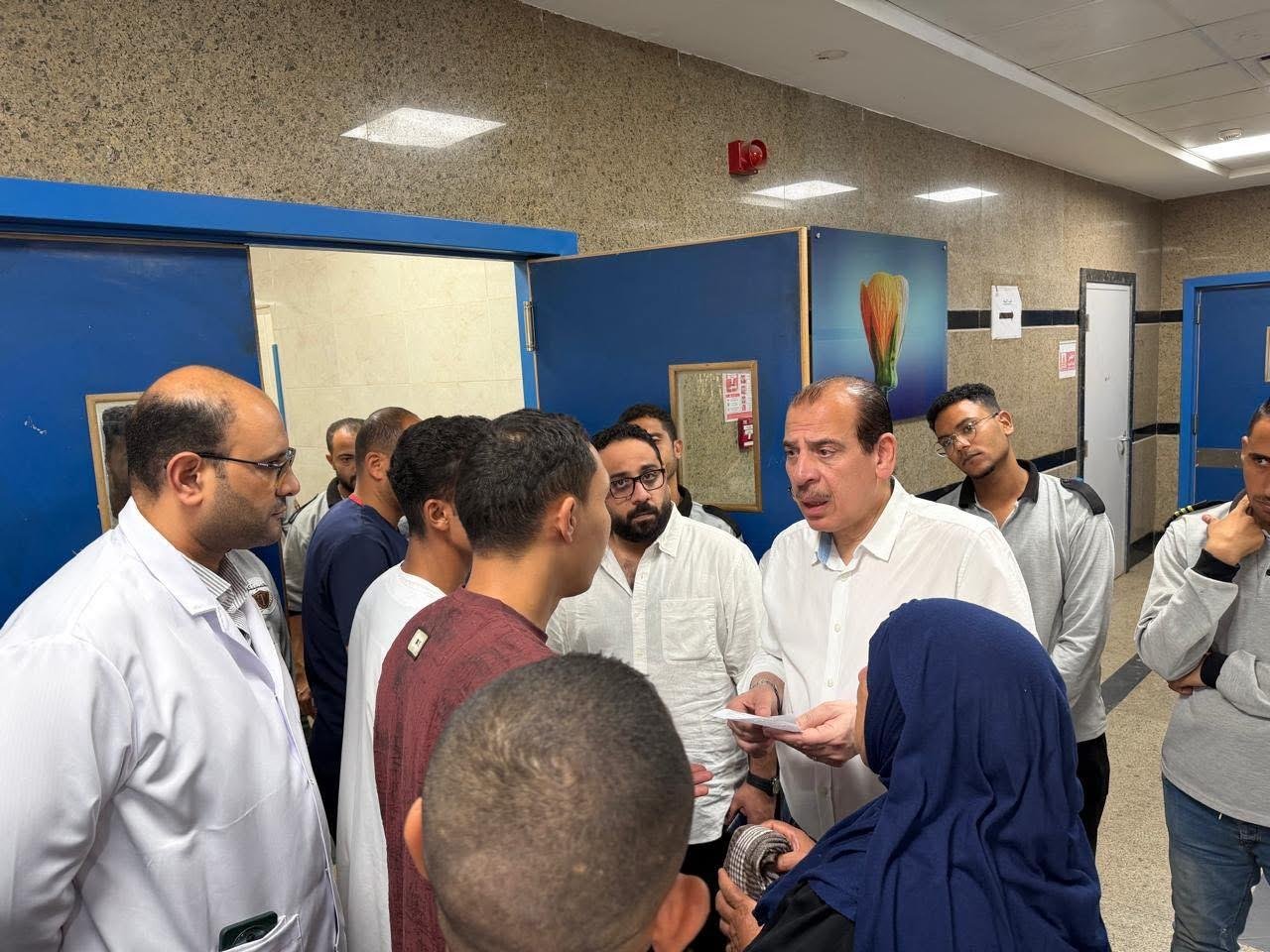 نائب وزير الصحة يتفقد مستشفى منفلوط المركزي ويوجه بتطوير الخدمات ورفع كفاءة الأداء