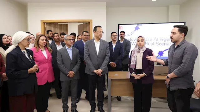 وزير الاتصالات يتفقد "كريتيفا" بني سويف: الاستثمار في العقول أولوية ودعم مستمر لرواد التكنولوجيا
