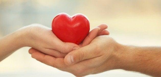 دعاء الزوجة لزوجها يوم الجمعة.. أفضل الكلمات لتفريج الهم والكرب