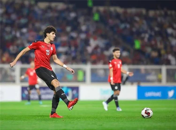 عمر فايد: اللعب في الدوري الإي...