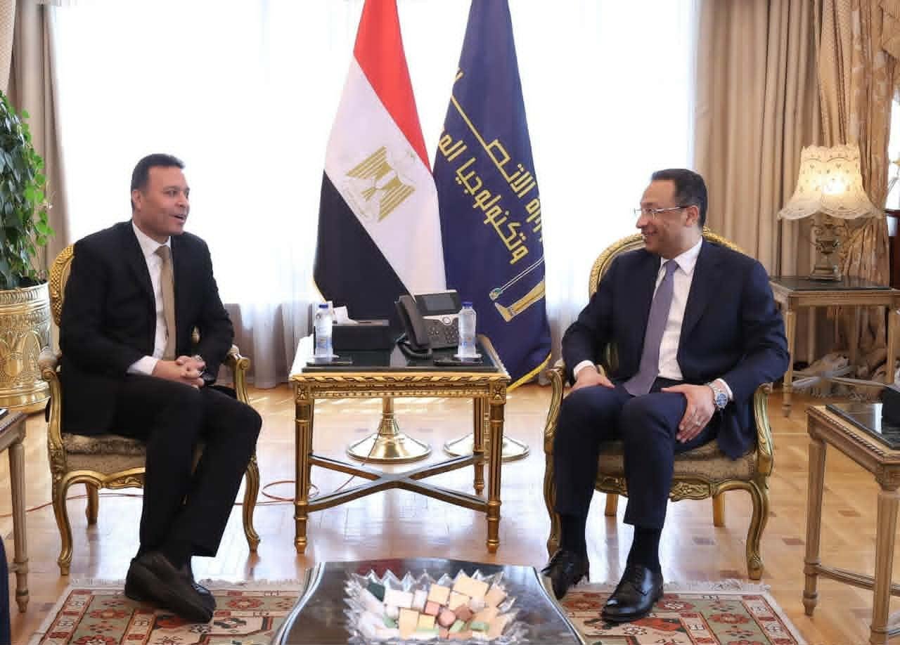 وزير الاتصالات: نعمل على إعداد...