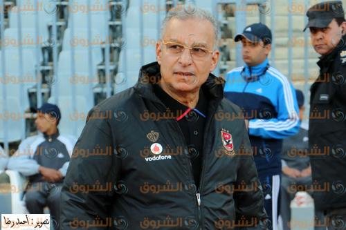 الأهلي يواسي زيزو بعد وفاة شقي...
