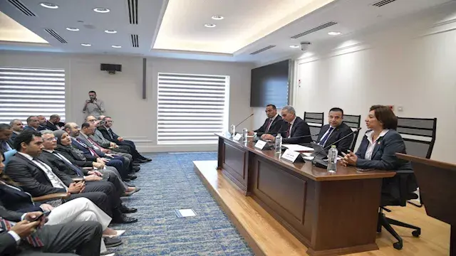 برلمانية: الهاتف الذكي أصبح شرطًا أساسيًا للاندماج في الخدمات الرقمية