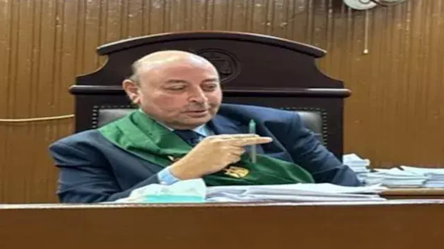 خرطوشة كادت تفقده البصر.. السج...