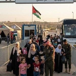 غزة.. جرحى ومرضى يطالبون بفتح...