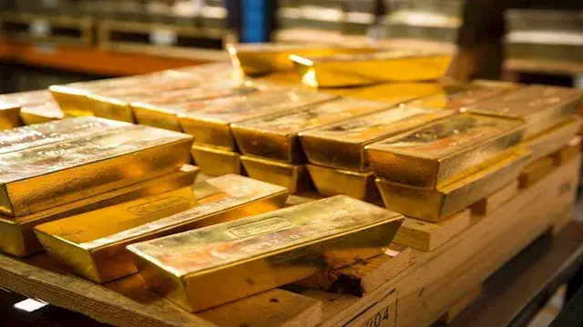 ما أسباب تذبذب أسعار الذهب في...