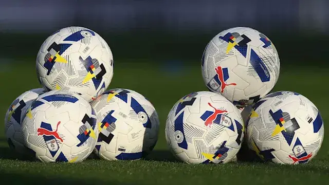 حكم يعتدي على لاعبة ويفقدها ال...