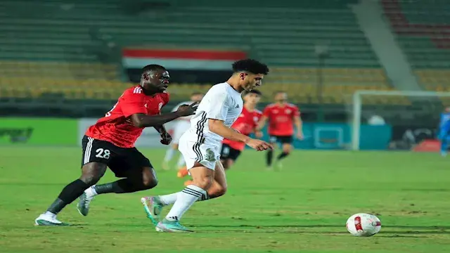 الأهلي يجدد اهتمامه بمدافع زد....