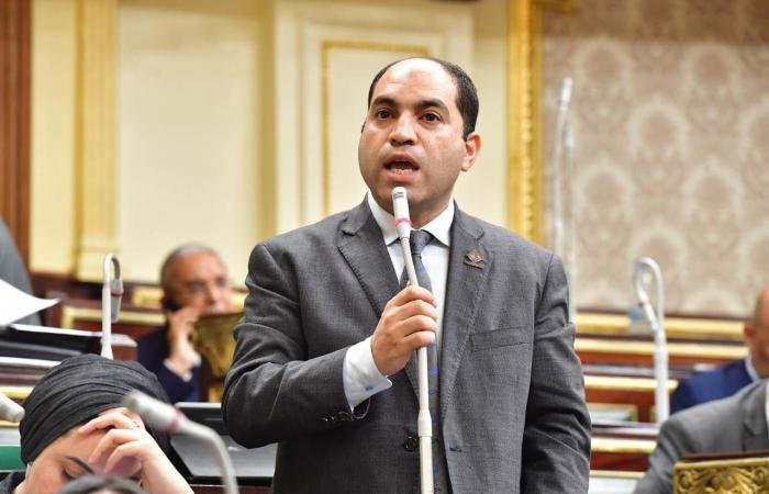 عمرو درويش: قرارات زيادة الأجو...