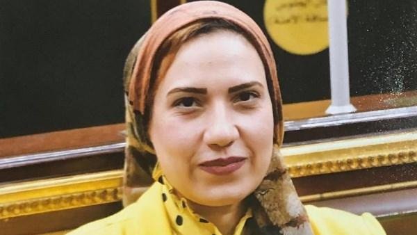 غادرت المستشفى.. نجاة النائبة سكينة سلامة وابنتها من حادث سيارة