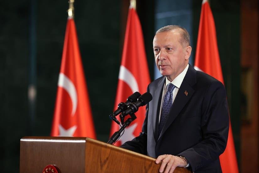 أردوغان يزور السعودية غدا ويلت...