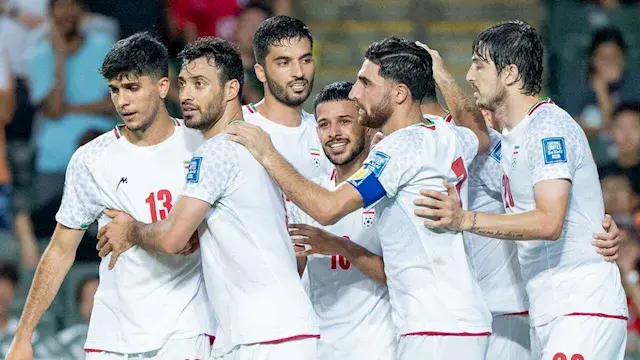 شاهد.. ماذا ترك منتخب إيران في...