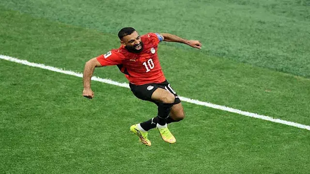 صلاح ينشر صور جديدة من مباراة...