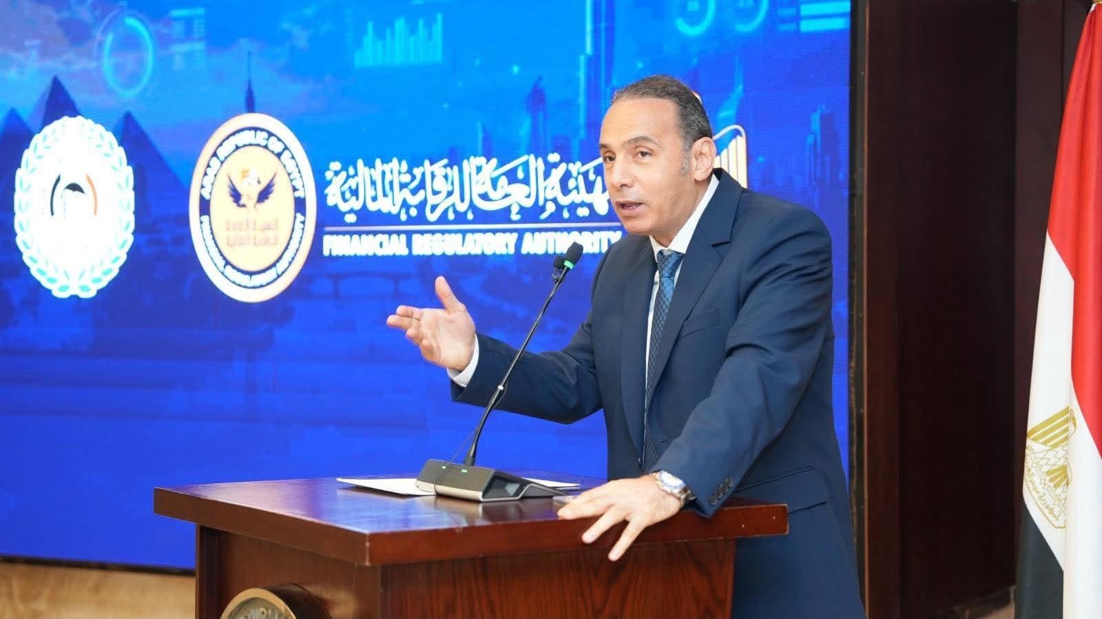 إسلام عزام رئيس الرقابة المالي...