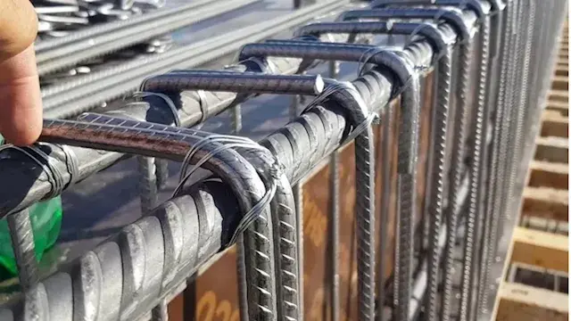 سعر الحديد والأسمنت اليوم الاثنين في الأسواق.. انخفاض الأسمنت