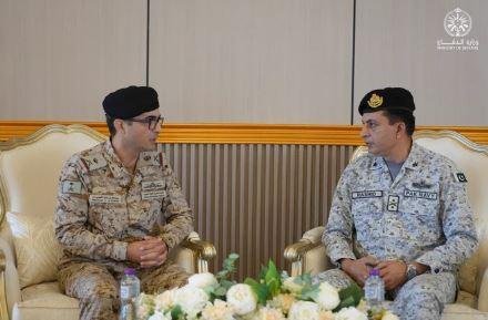 الدفاع السعودية: التحالف البحر...