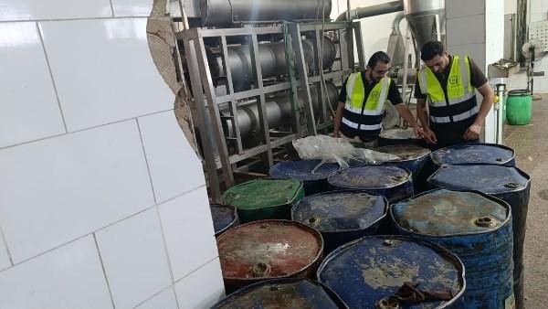 في حملة لسلامة الغذاء.. ضبط 3 أطنان مخللات بها حشرات وديدان حية بالمحلة