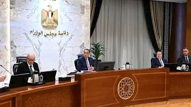 إيرادات السياحة تقفز إلى 14.4...