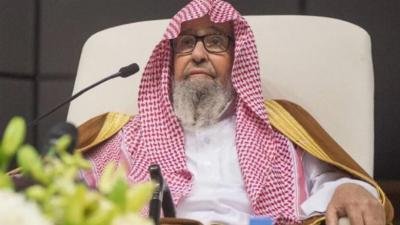 بعد الهجمات الحوثية.. مفتي الس...