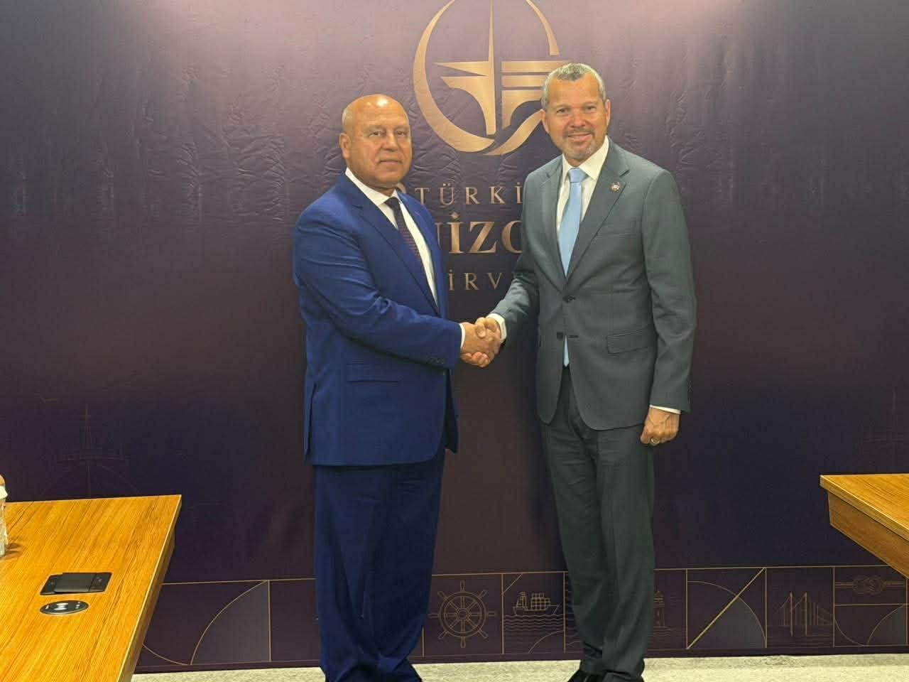 وزير النقل المصري يلتقي الأمين...