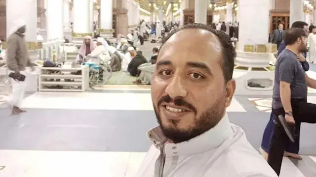 "سندي راح يا ناس".. دموع والدة شاب المنوفية المقتول في الغربة: "سابلنا طفلين ومشي" -فيديو