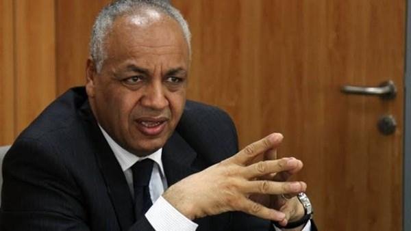 مصطفى بكري يهاجم استضافة صحفي...