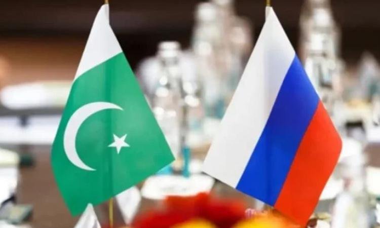 باكستان وروسيا تتفقان على تعزي...
