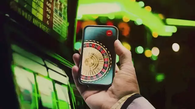 الإفتاء تحذر: المراهنات الإلكت...