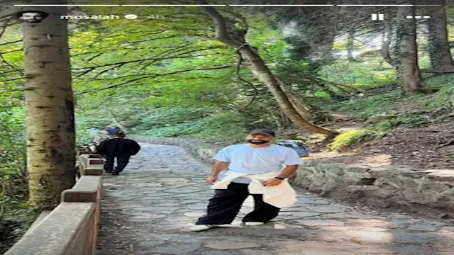 ستوري نجوم كرة القدم.. محمد صل...