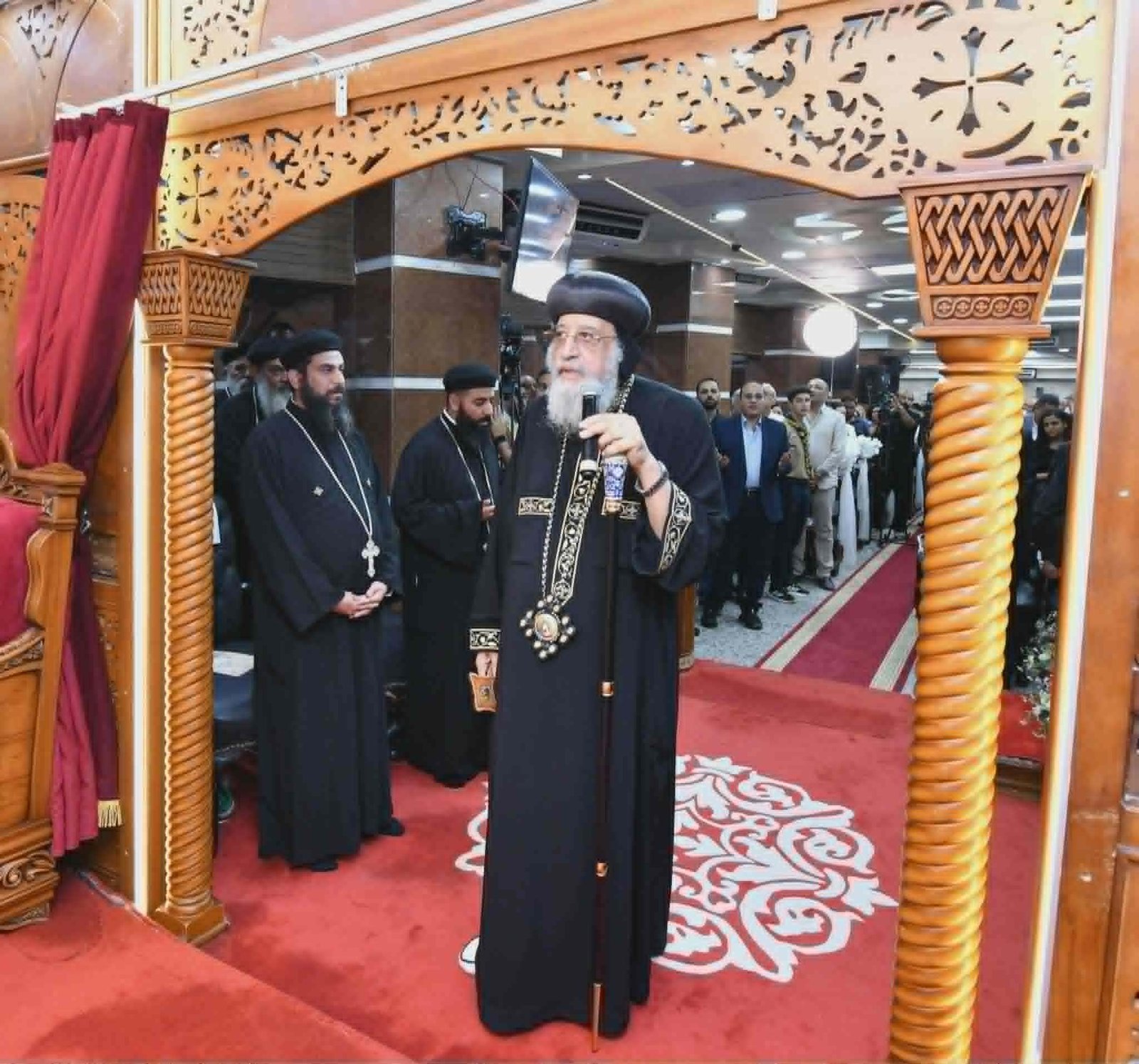 البابا تواضروس الثاني: بداية ا...