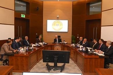 نائب رئيس الوزراء للشئون الاقت...