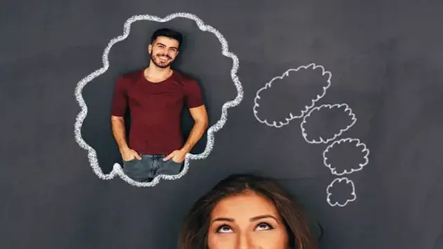 لماذا نفاجأ برؤية الآخرين بعد...