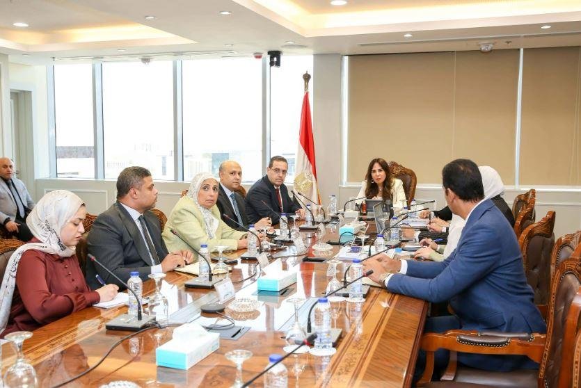 وزيرة الإسكان توجه بسرعة حسم ت...
