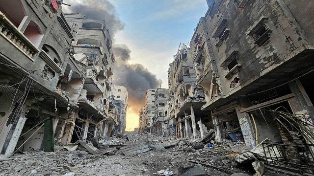 استشهاد فلسطيني وإصابة آخر في...