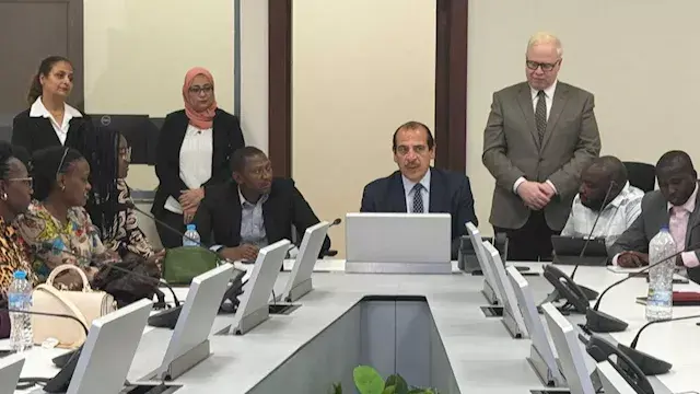 نائب وزير الصحة يستقبل وفد الم...